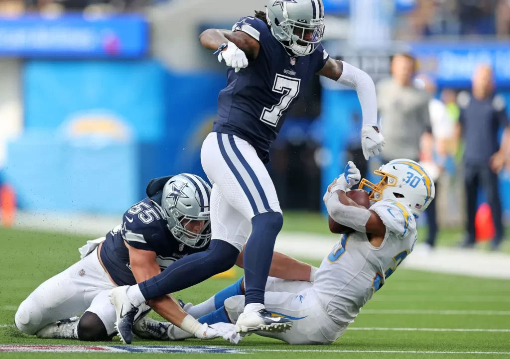Cowboys Defensive Win Over Chargers by 20 - 17 At Monday Night Football