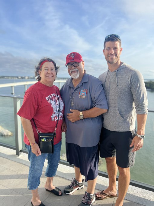 Dave Canales Father Isaac Canales and Mother Ritha Canales